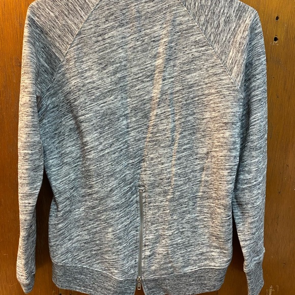 Women’s Hard Rock Cafe sweater size small. - Picture 2 of 3